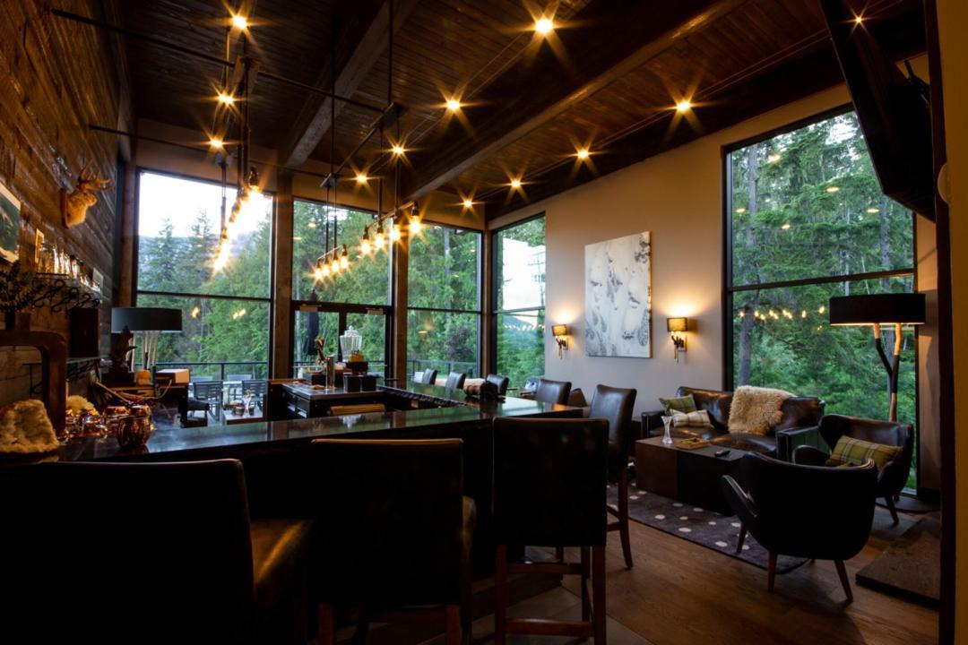 Eagle Pass Lodge Revelstoke Esterno foto