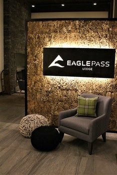 Eagle Pass Lodge Revelstoke Esterno foto